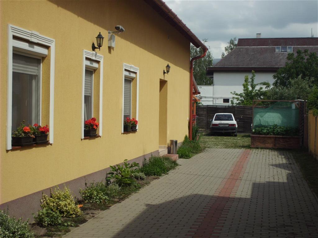 Andrea Apartman Hajdúszoboszló Extérieur photo